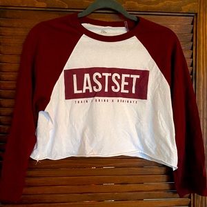 Crop top workout shirt